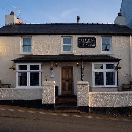 The Rum Shack Manorbier Castle Inn Εξωτερικό φωτογραφία