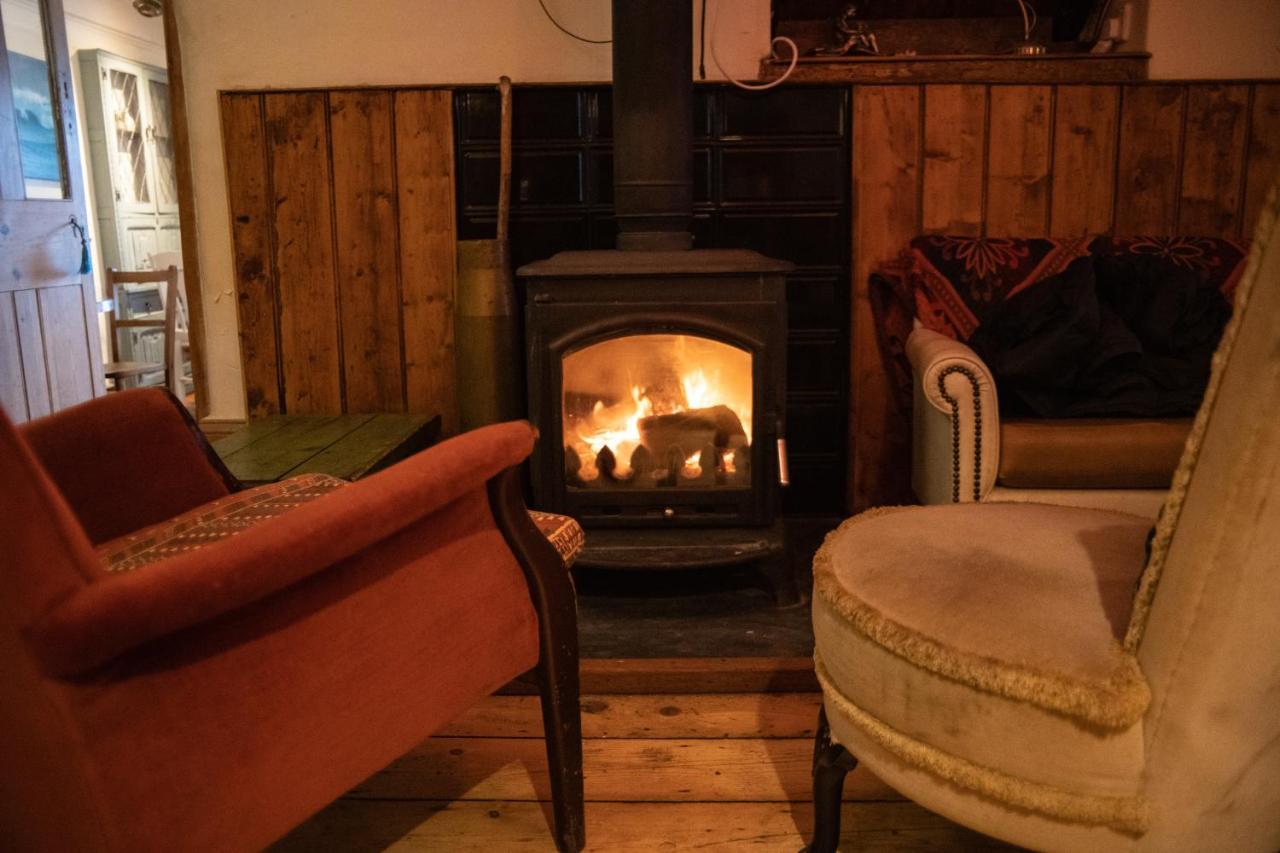 The Rum Shack Manorbier Castle Inn Εξωτερικό φωτογραφία